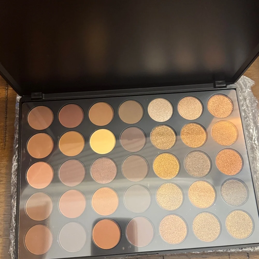 Morphe compact palette